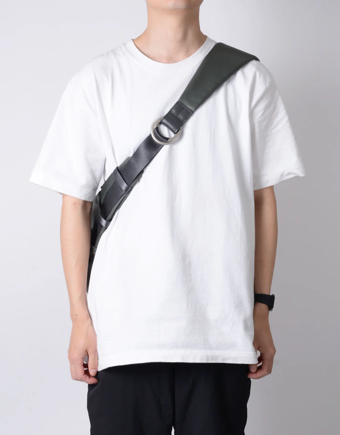 Ark Solid Shoulder Bag L
