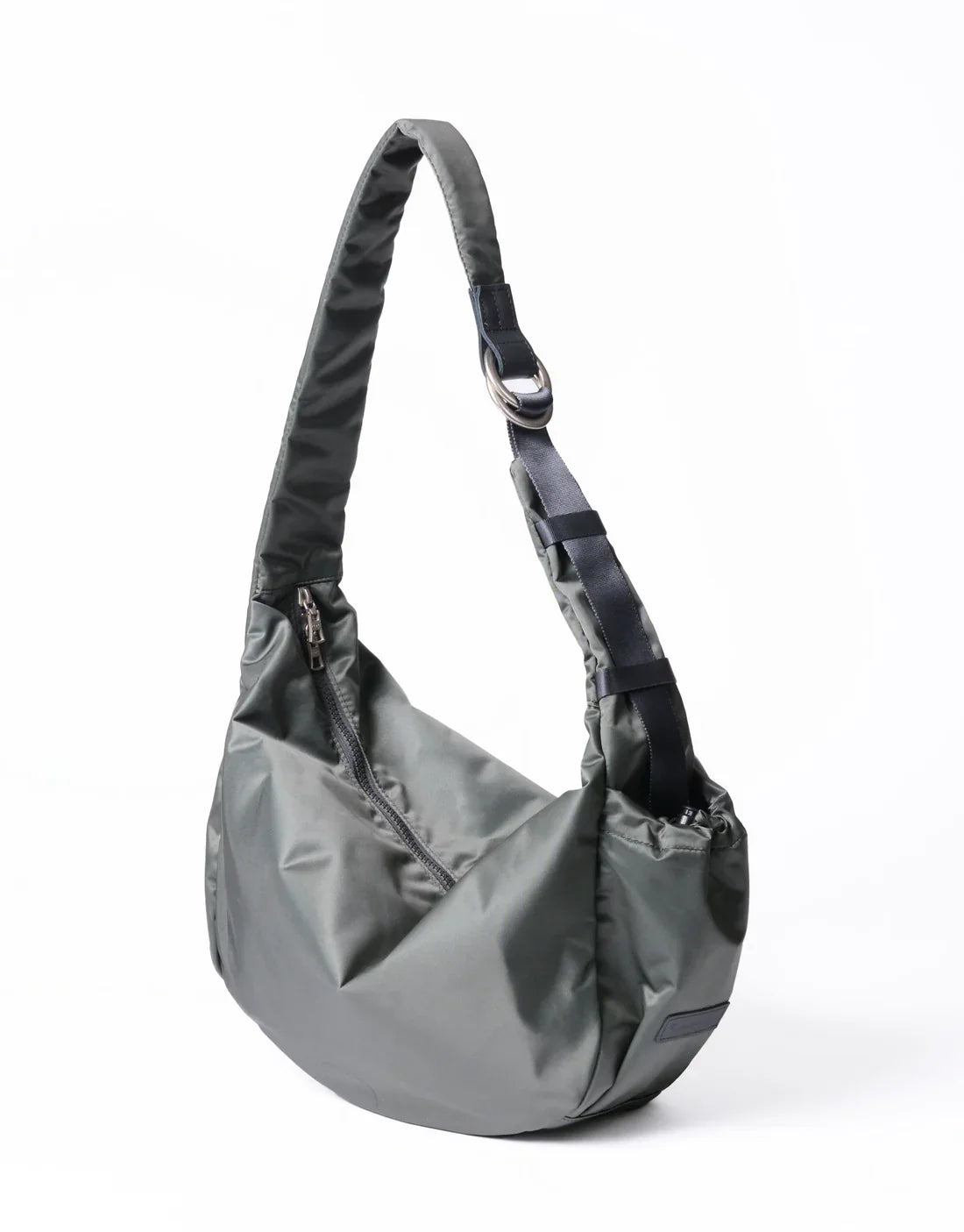 Ark Solid Shoulder Bag M
